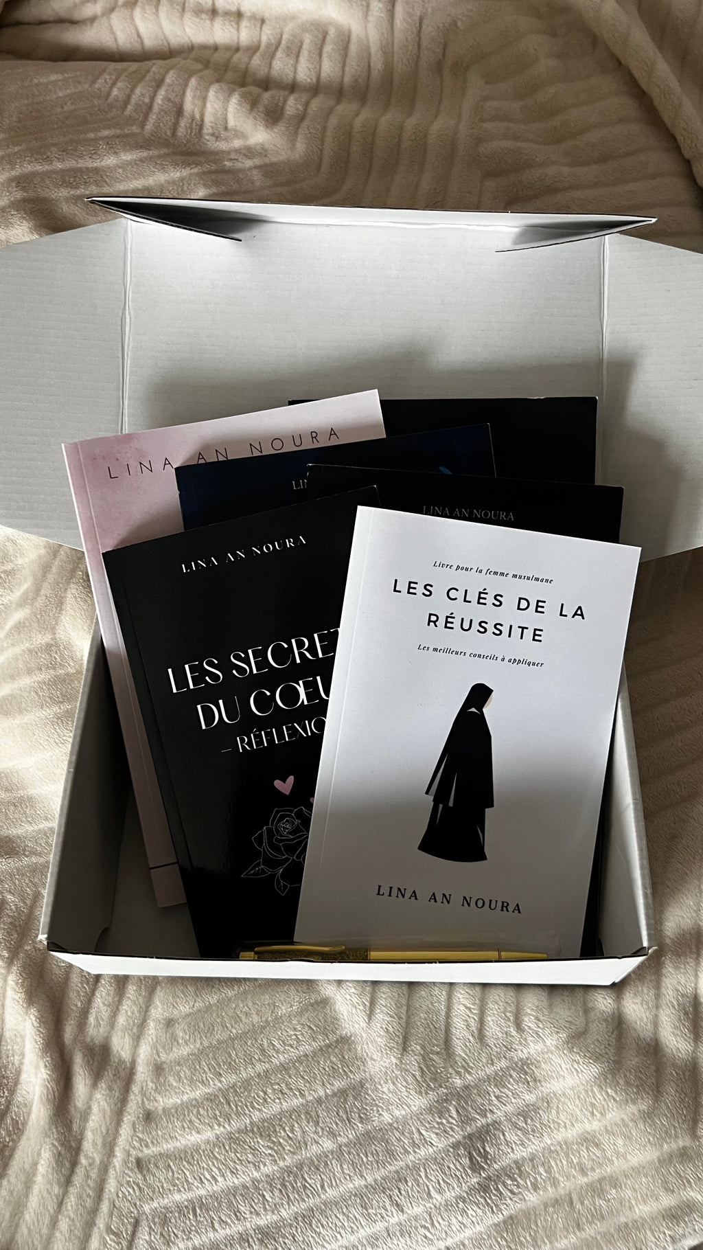 PACK OF 6 BOOKS 